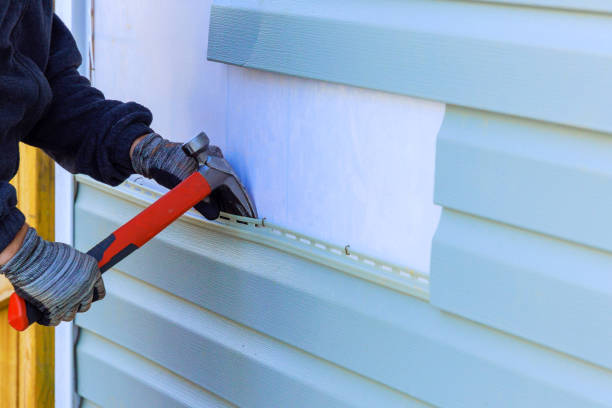 Reliable Emergency Siding Repair contractor in Melrose, MA by All Pro Siding Demarest